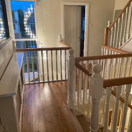 Quiet Luxury Walk To The Sea Bed & Breakfast Galway