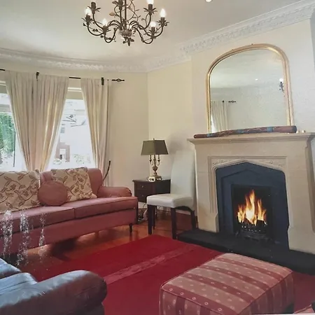 Bed & Breakfast Quiet Luxury Walk To The Sea